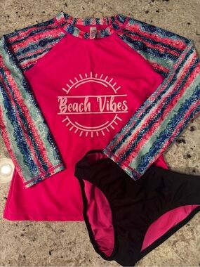 SO Pink Rashguard Set with Multicolor Striped Sleeves